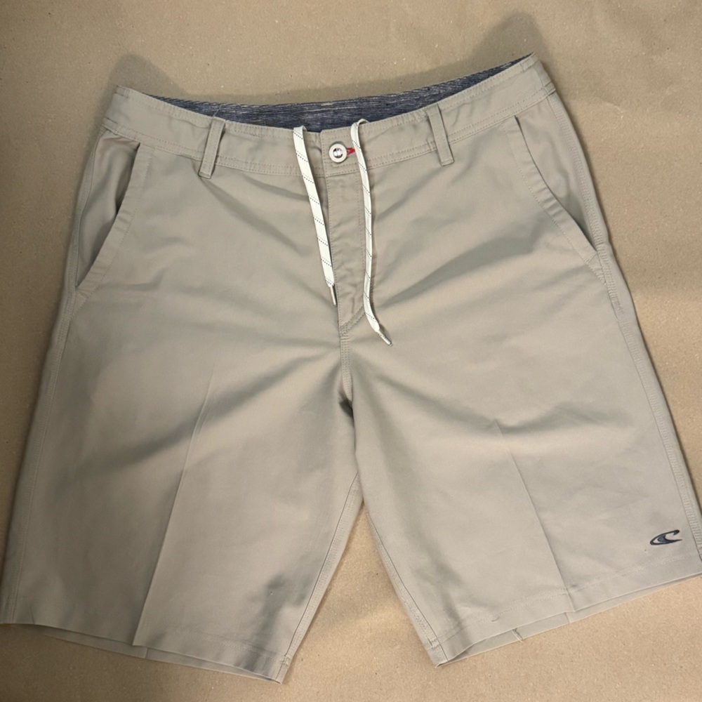 O'Neill Men's Light Sand Flat Front Performance Shorts